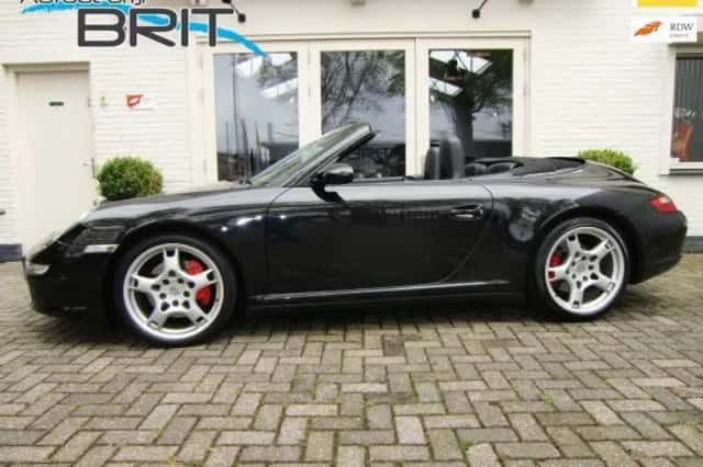 Porsche 911 (2005) thumbnail 1