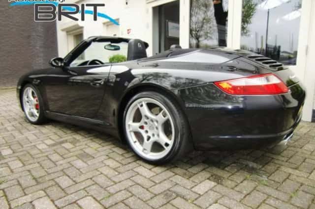 Porsche 911 (2005) thumbnail 3