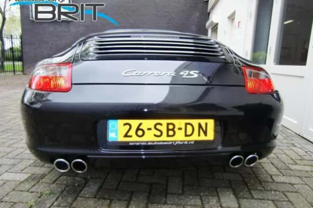 Porsche 911 (2005) thumbnail 4