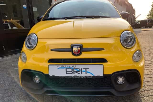 Fiat 500 (2016) thumbnail 4