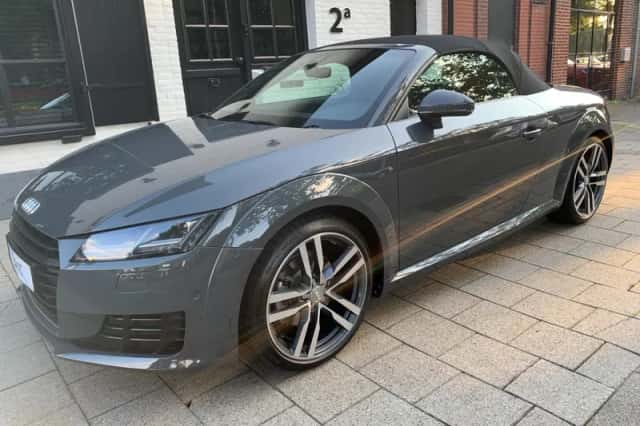 Audi TT (2016) thumbnail 2