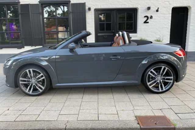 Audi TT (2016) thumbnail 4