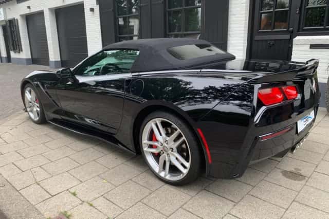 Chevrolet Corvette (2014) thumbnail 3