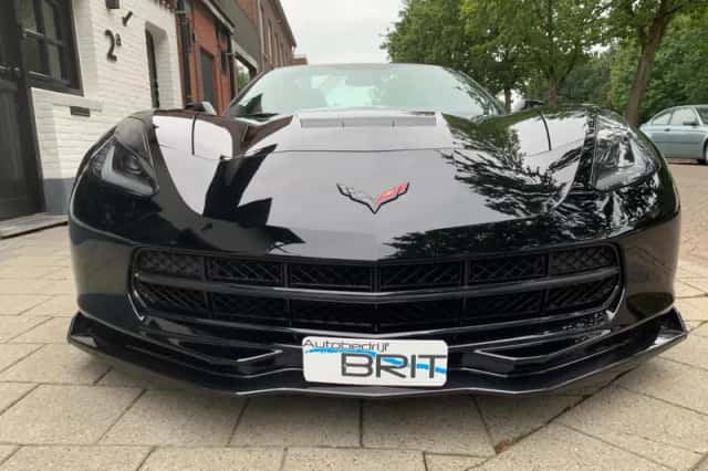 Chevrolet Corvette (2014) thumbnail 4