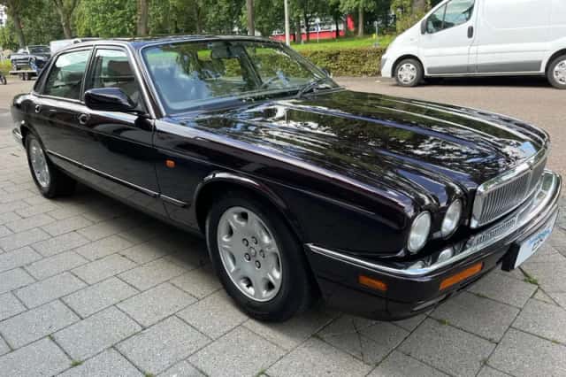 Jaguar XJ (1995) thumbnail 6