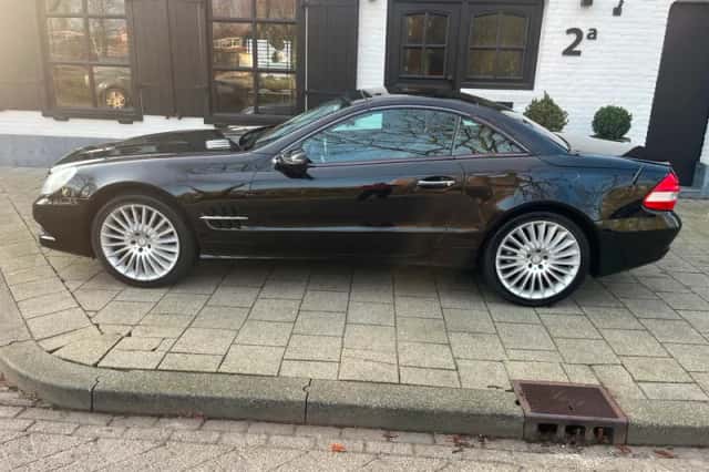 Mercedes-Benz SL-Klasse (2009) thumbnail 3