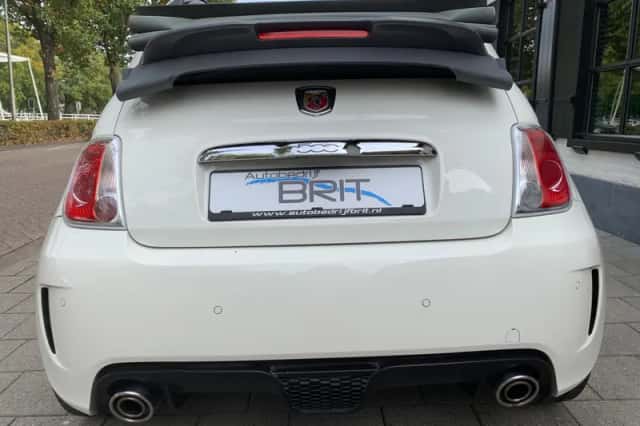 Abarth 500 (2011) thumbnail 4