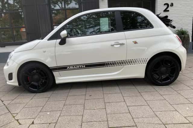 Abarth 500 (2011) thumbnail 6