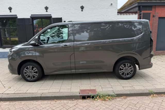 Ford Transit Custom (2026) thumbnail 2