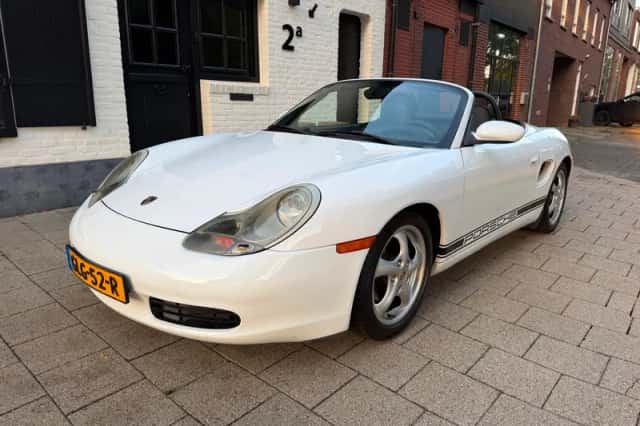 Porsche Boxster (1999) thumbnail 1