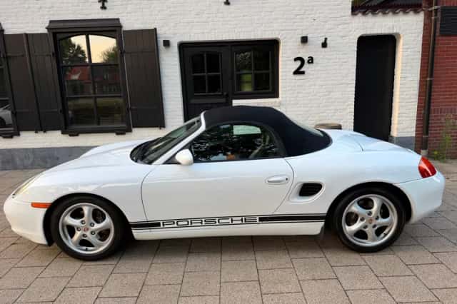Porsche Boxster (1999) thumbnail 3