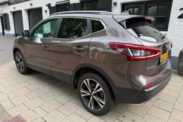 Nissan Qashqai (2021) thumbnail 5