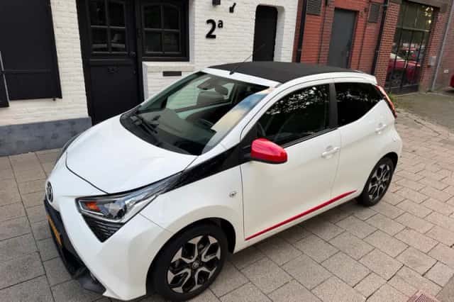 Toyota Aygo (2020) thumbnail 2