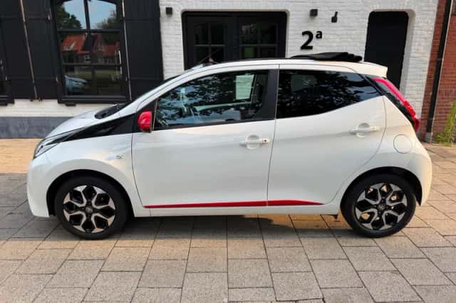 Toyota Aygo (2020) thumbnail 6