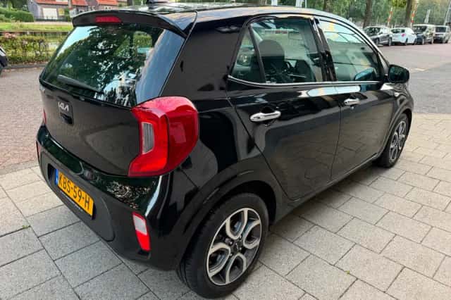 Kia Picanto (2022) thumbnail 6