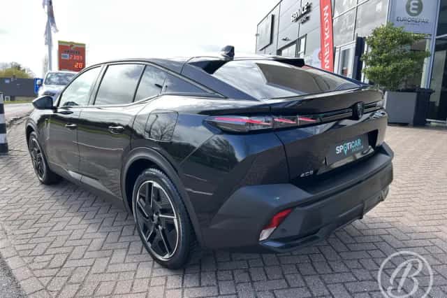 Peugeot 408 (2025) thumbnail 3