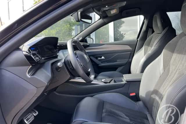 Peugeot 408 (2025) thumbnail 6