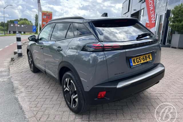 Peugeot 2008 (2025) thumbnail 3