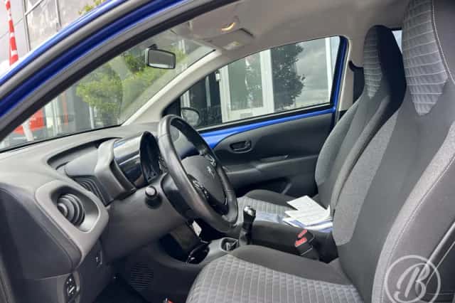 Peugeot 108 (2021) thumbnail 6