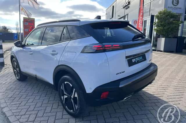 Peugeot 2008 (2025) thumbnail 3