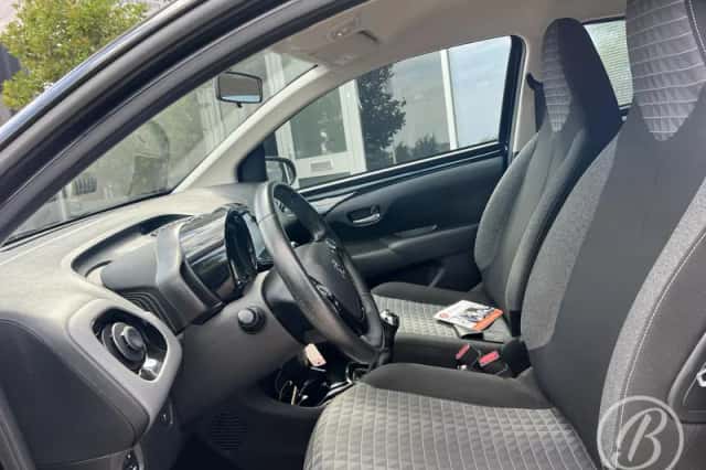 Peugeot 108 (2021) thumbnail 6