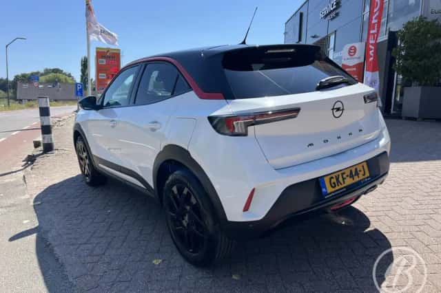 Opel Mokka (2023) thumbnail 3