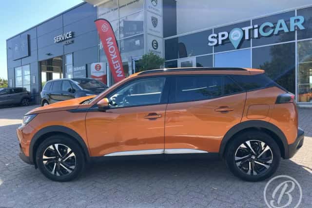 Peugeot 2008 (2021) thumbnail 2