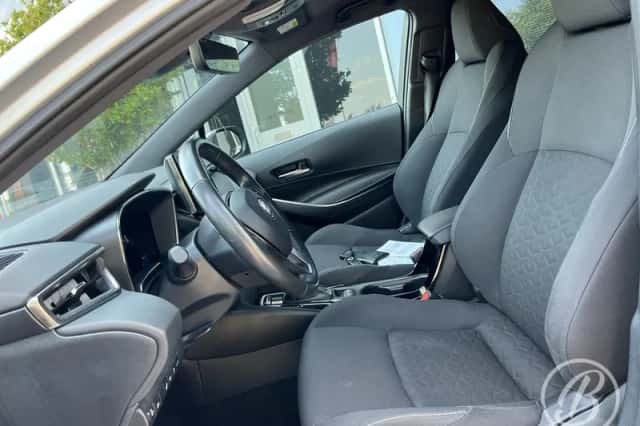 Toyota Corolla (2022) thumbnail 6