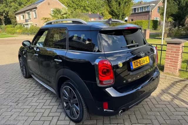 MINI Countryman (2018) thumbnail 6