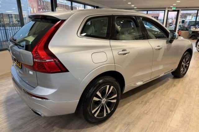 Volvo XC60 (2020) thumbnail 4