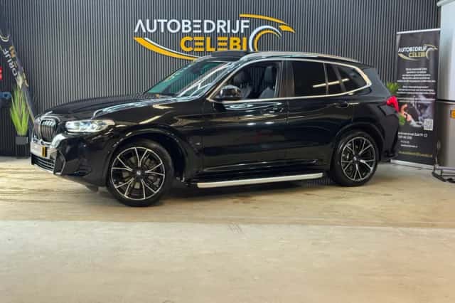 BMW X3 (2022) thumbnail 2