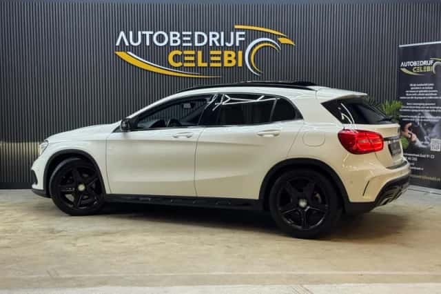 Mercedes-Benz GLA-Klasse (2016) thumbnail 4