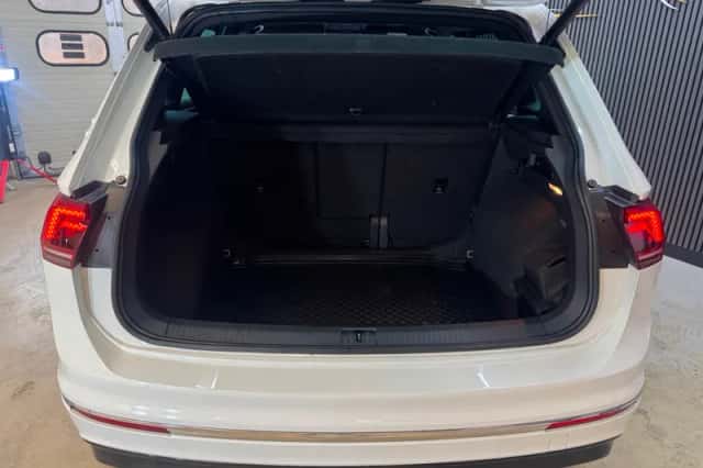 Volkswagen Tiguan (2018) thumbnail 5