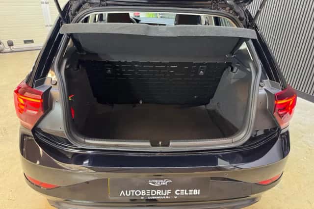 Volkswagen Polo (2022) thumbnail 5