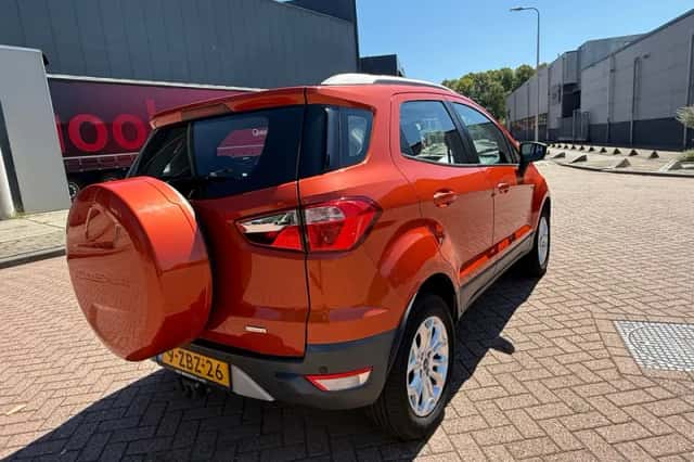 Ford EcoSport (2014) thumbnail 4