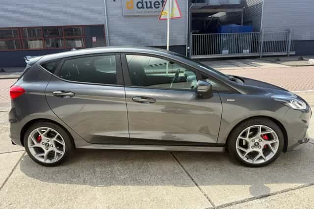 Ford Fiesta (2018) thumbnail 3
