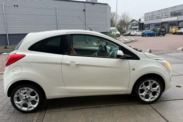 Ford Ka (2008) thumbnail 3
