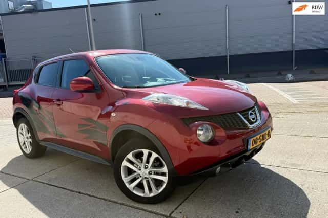 Nissan Juke (2011) thumbnail 2