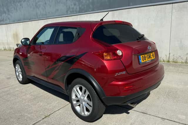 Nissan Juke (2011) thumbnail 6