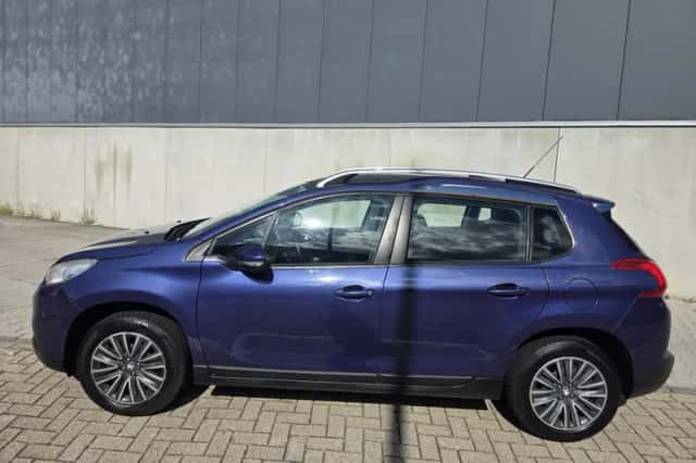 Peugeot 2008 (2014) thumbnail 6