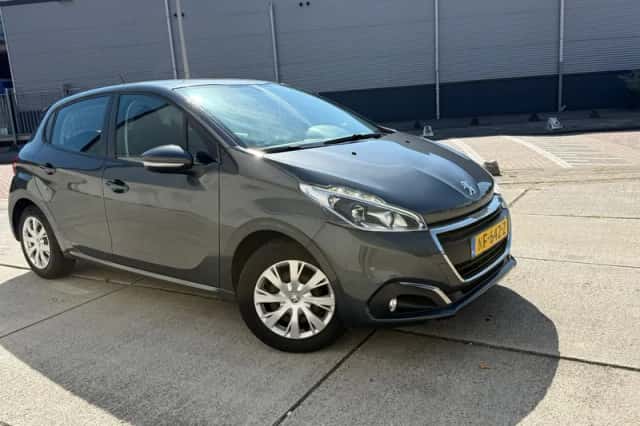 Peugeot 208 (2017) thumbnail 1