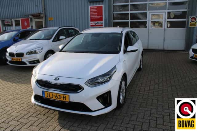 Kia Ceed Sportswagon (2021) thumbnail 1