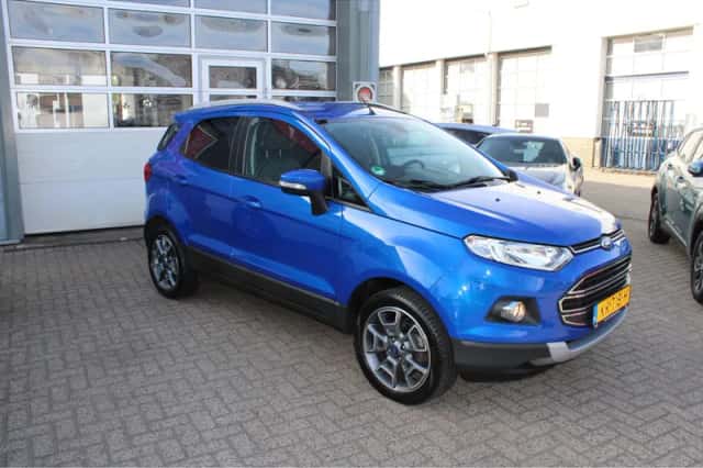 Ford EcoSport (2016) thumbnail 5