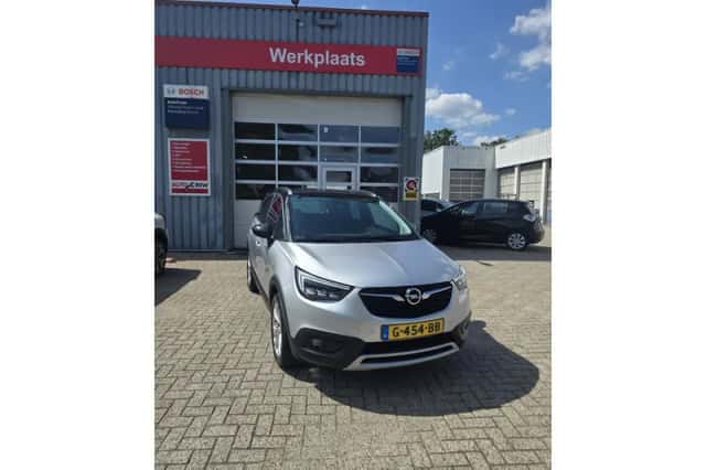 Opel Crossland X (2019) thumbnail 3