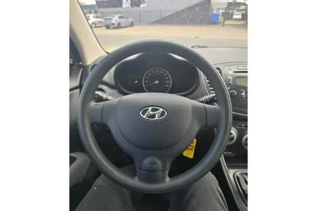 Hyundai i10 (2012) thumbnail 2