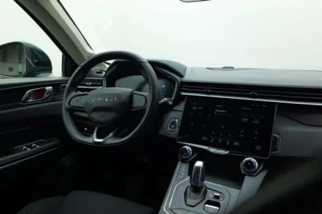 Lynk & Co 01 (2021) thumbnail 1