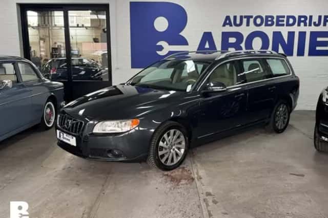 Volvo V70 (2012) thumbnail 4