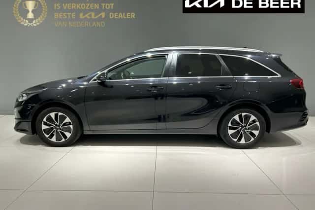 Kia Ceed Sportswagon (2025) thumbnail 1