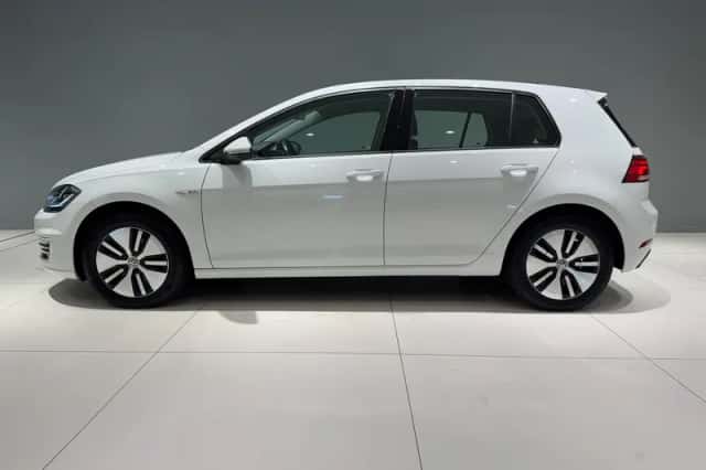 Volkswagen e-Golf (2020) thumbnail 6