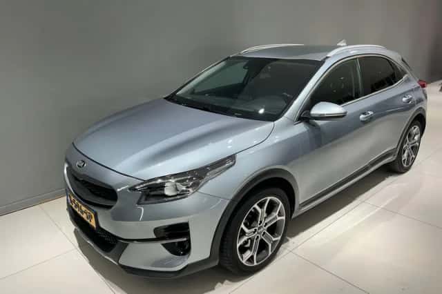 Kia XCeed (2021) thumbnail 3